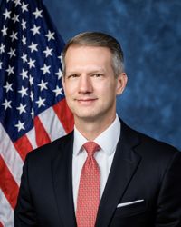 Photo of Riley Moore