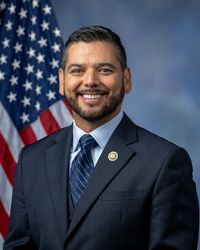 Photo of Raul Ruiz